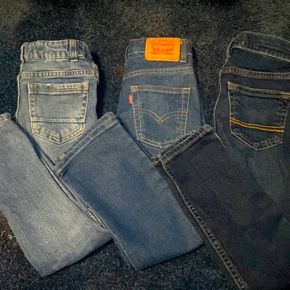 Abercrombie kids, art class and Levi jeans
